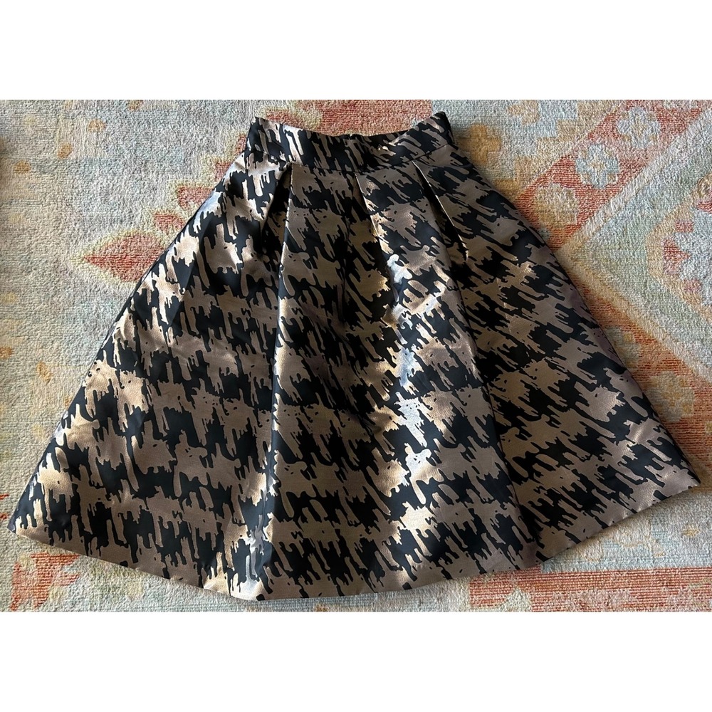 Eliza J Metallic Skirt Party Cocktail A-Line Pleated Black Gold Size 6